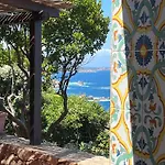 Tra Cielo E Mare A Costa Paradiso